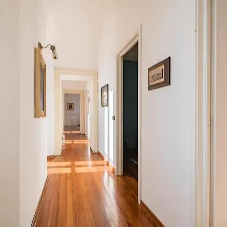 Large, Luxurious Family In Biella's Historic Center Biella