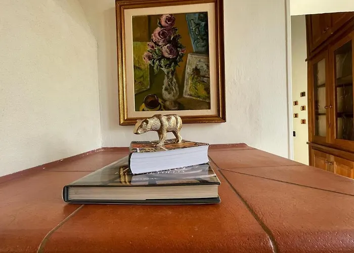 Large, Luxurious Family In Biella's Historic Center Μπιέλλα