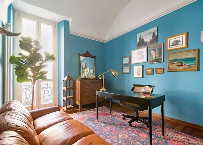 Large, Luxurious Family In Biella's Historic Center *