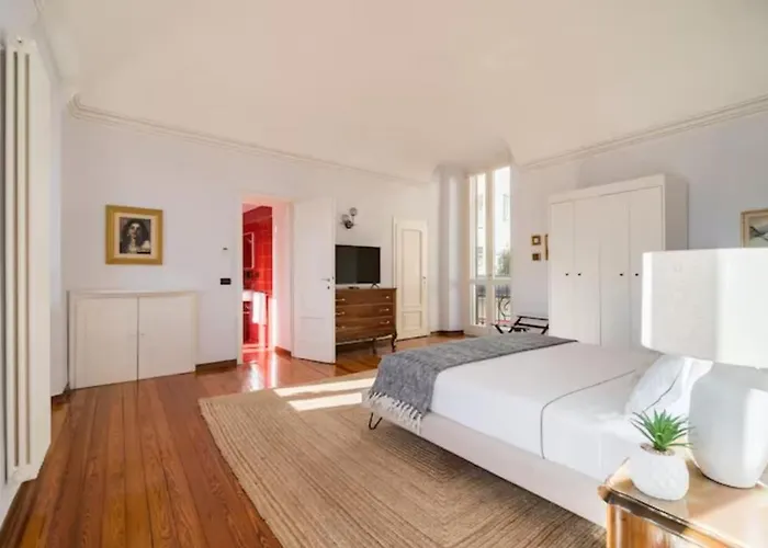 Διαμέρισμα Large, Luxurious Family In Biella's Historic Center *